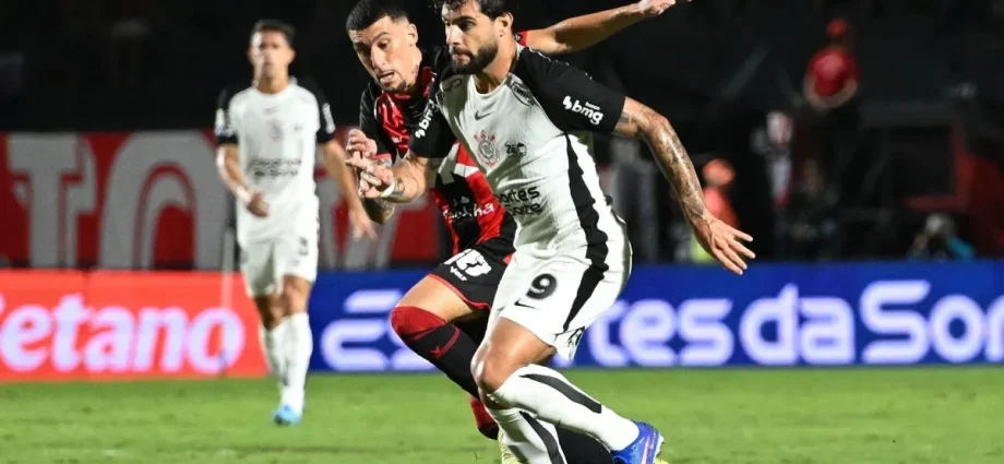 Corinthians e Vitória empatam em jogo sem emoções e Timão entra no Z4 do Brasileiro