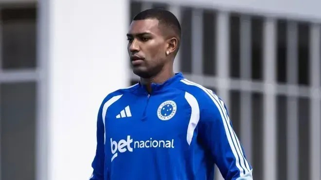 Walace aguarda definição sobre futuro após afastamento no Cruzeiro