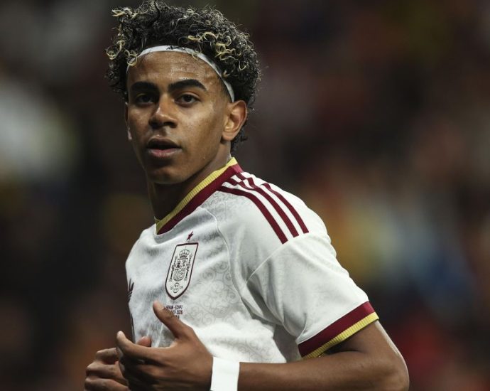 Lamine Yamal brilha em sua primeira Copa do Mundo e é destaque da seleção espanhola