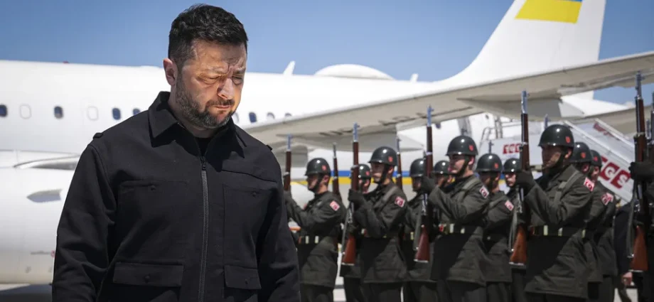 O Fim do Jogo Político de Zelensky Está em Curso