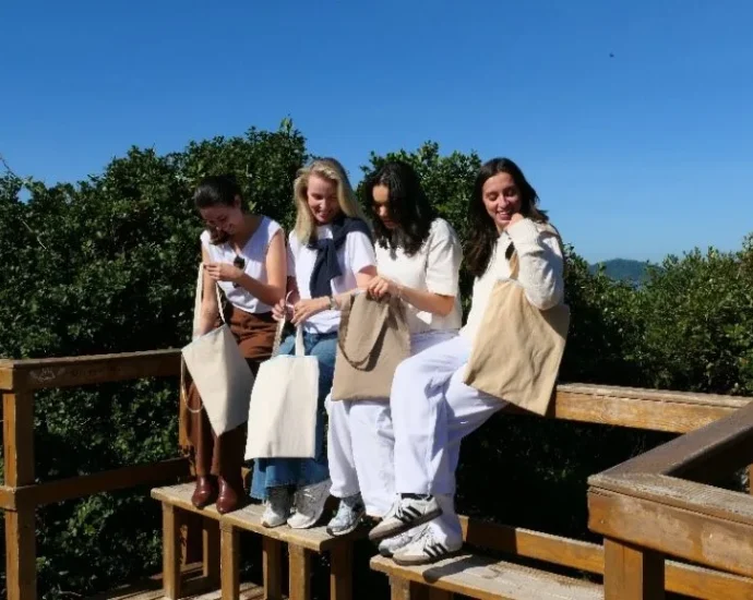 Algodão se destaca em acessórios, promovendo escolhas de moda mais conscientes