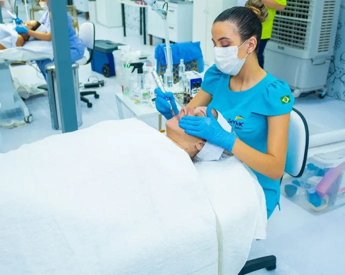 Senac Araçatuba disponibiliza 132 bolsas gratuitas para cursos de beleza e bem-estar