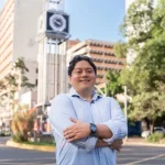 Roberto Oshiro intensifica campanha para conquistar eleitores indecisos