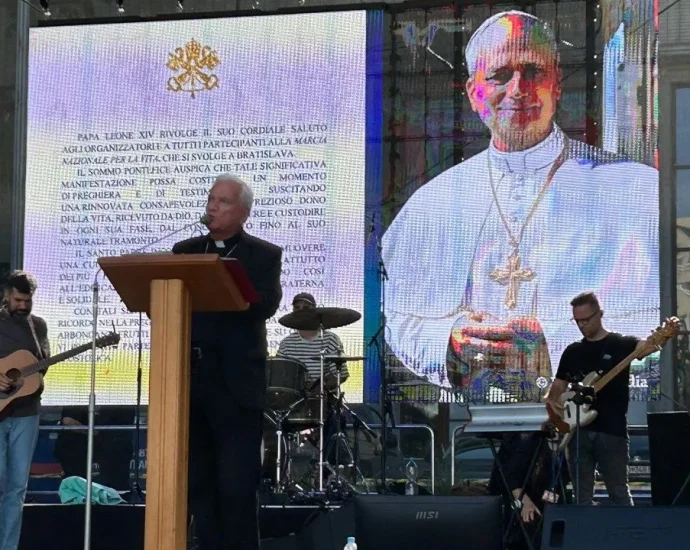 Papa Leão XIV destaca a importância da proteção à vida na Marcha pela Vida em Bratislava