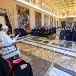 Papa destaca a importância da oração para o renascimento das vocações religiosas