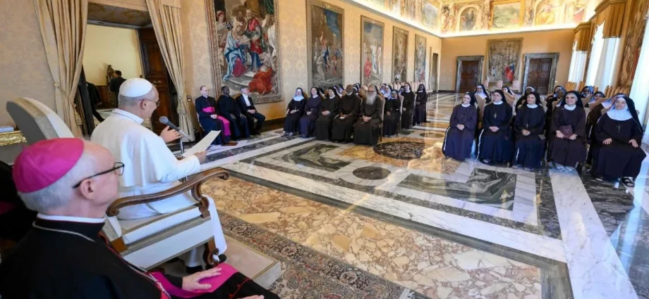 Papa destaca a importância da oração para o renascimento das vocações religiosas