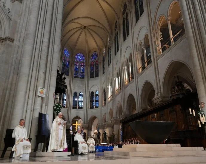 Papa Leão XIV destaca a importância da missão na Igreja durante cerimônia em Paris