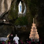 Papa Francisco Completa Segundo Dia de Viagem Apostólica na França