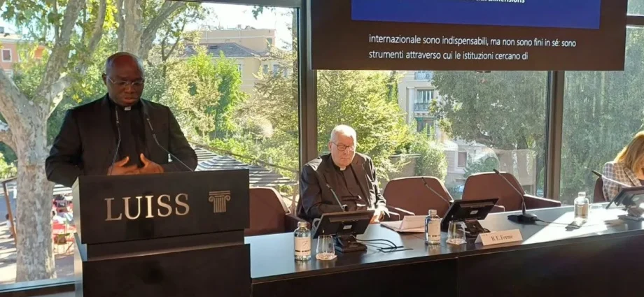 Santa Sé reforça compromisso com a responsabilidade financeira em congresso em Roma