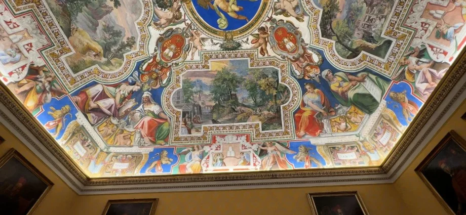Papa Leão XIV inaugura exposição sobre a água na Biblioteca Apostólica Vaticana