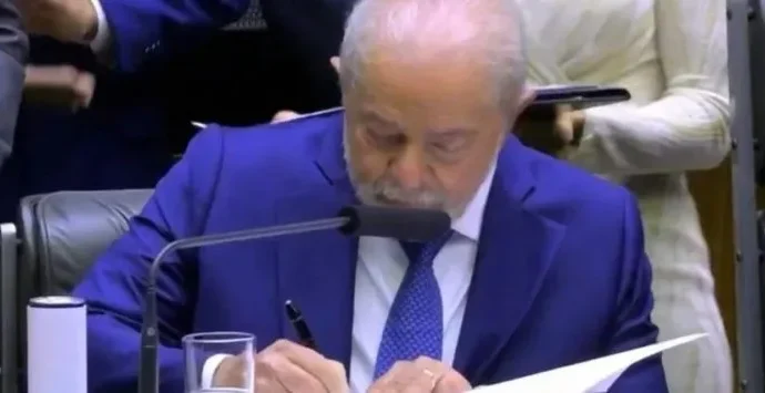 Lula Promulga Acordo de Livre Comércio entre Mercosul e EFTA