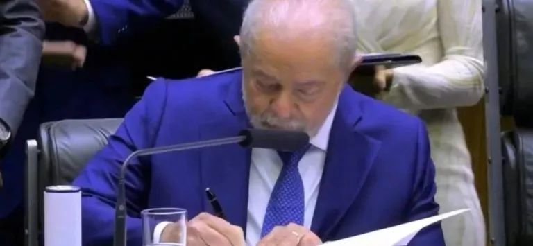 Lula Promulga Acordo de Livre Comércio entre Mercosul e EFTA