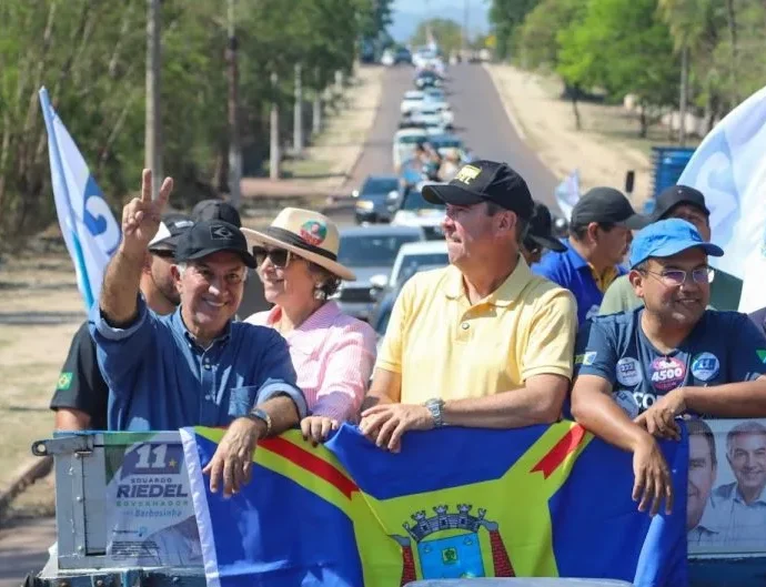 Reinaldo Azambuja realiza carreatas em Corumbá, Ladário, Aquidauana e Anastácio