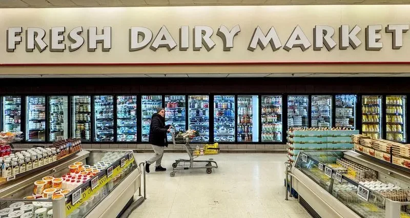 EUA impõem proibição de importação de produtos canadenses em meio a crescente tensão comercial