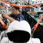 China limita IPOs de robôs humanoides em meio a euforia desmedida do mercado