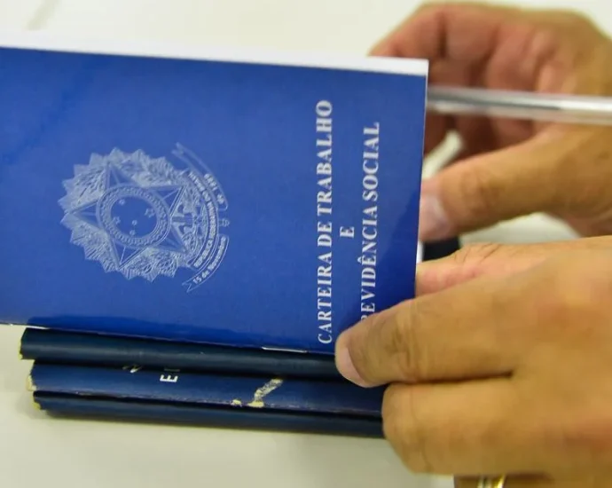 FGV aponta que 58,8% da população vê dificuldade em conseguir trabalho