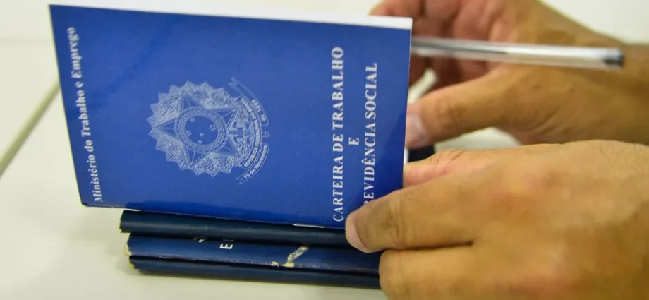 FGV aponta que 58,8% da população vê dificuldade em conseguir trabalho