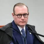 Ministro Zanin pede responsabilização após exposição de dados fiscais