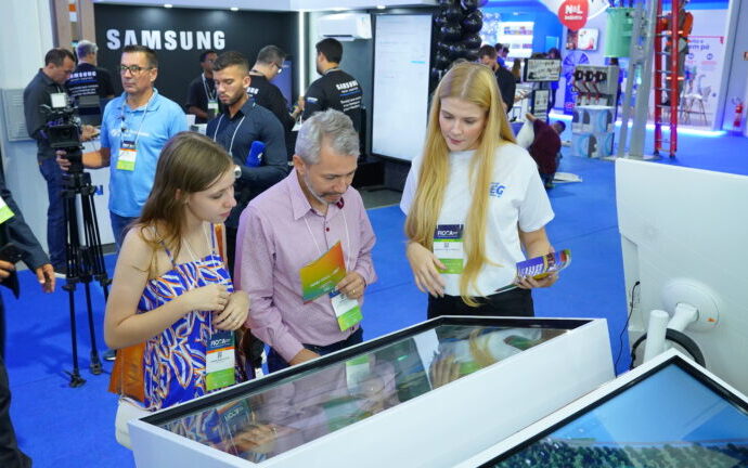 Expoind 2026 reúne mais de 80 expositores e projeta novos negócios para a indústria goiana