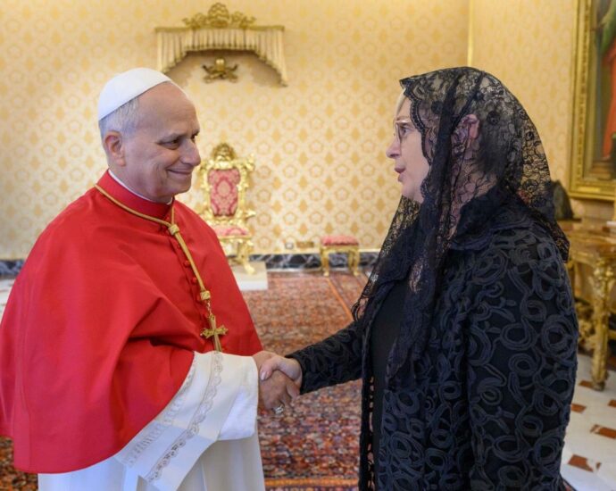 Papa Leão XIV recebe presidente da Eslovênia no Vaticano