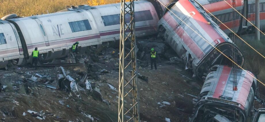 Papa manifesta pesar por tragédia ferroviária que deixou 68 mortos na Espanha