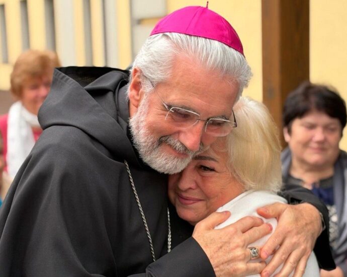 Esmoleiro do Papa encerra missão de solidariedade ao povo ferido da Ucrânia