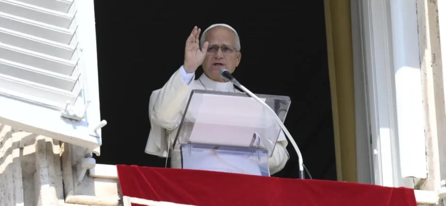 Papa Leão XIV convoca fiéis a intensificar oração do Terço pela paz