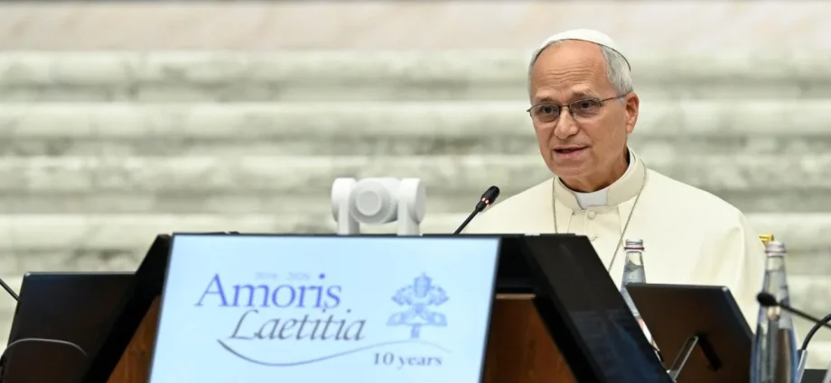 Leão XIV destaca aprendizados com as famílias em encontro sobre Amoris Laetitia