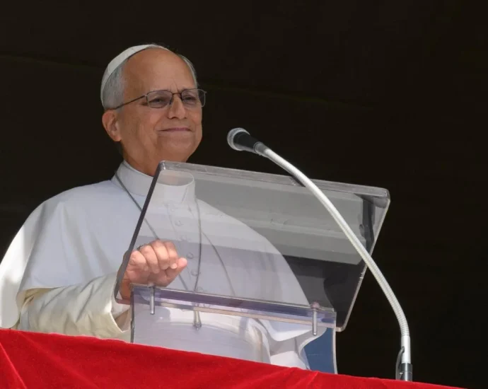 Papa Leão XIV anuncia cirurgia para remoção de nódulo no pulmão