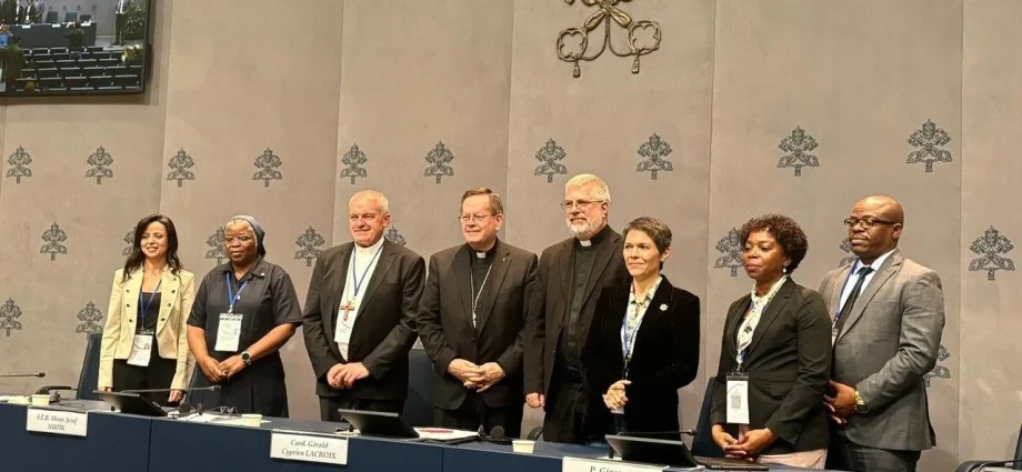 Reflexões sobre Amoris Laetitia marcam coletiva no Vaticano