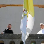 Papa Leão XIV contata Zelensky em busca de trégua e evacuação em Oleshky