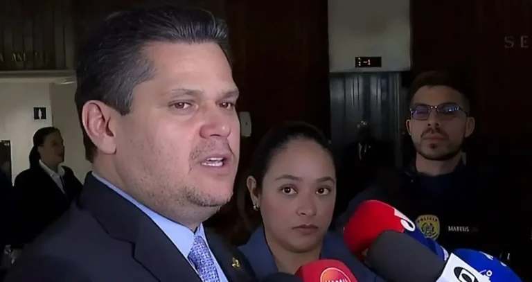 Alcolumbre adia votação da PEC da Segurança Pública para depois do segundo turno