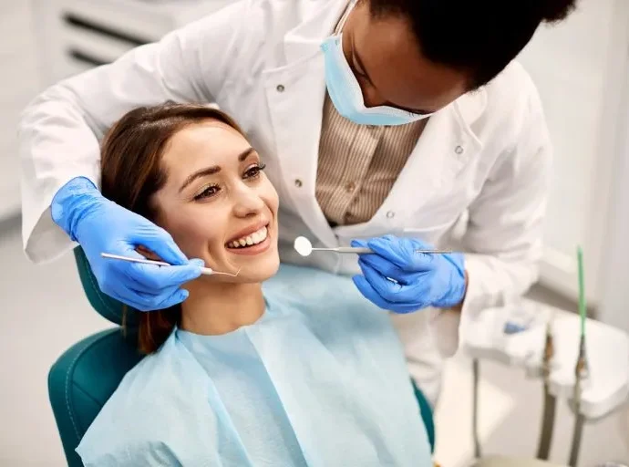 Dia do Dentista: Estudo revela mudanças na relação dos brasileiros com a odontologia na última década