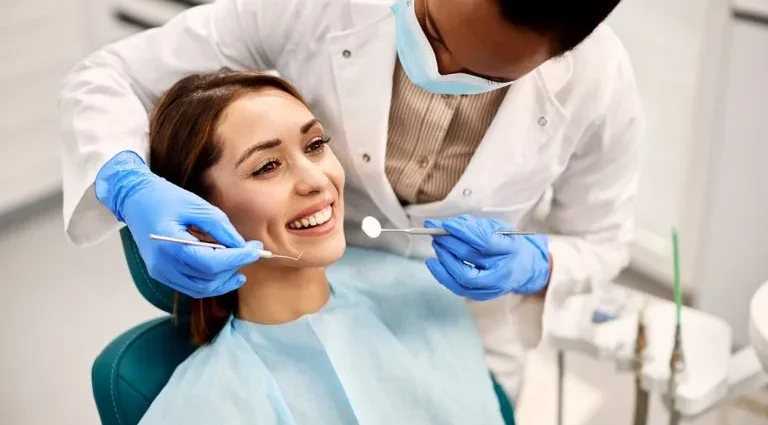 Dia do Dentista: Estudo revela mudanças na relação dos brasileiros com a odontologia na última década
