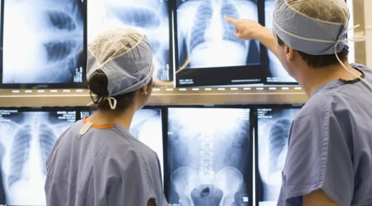 Novo protocolo no SUS visa ampliar acesso à cirurgia torácica no tratamento do câncer de pulmão