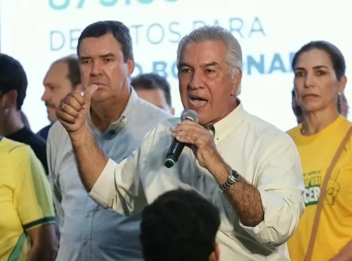 Reinaldo pede mobilização de prefeitos para ampliar votação de Flávio Bolsonaro em MS