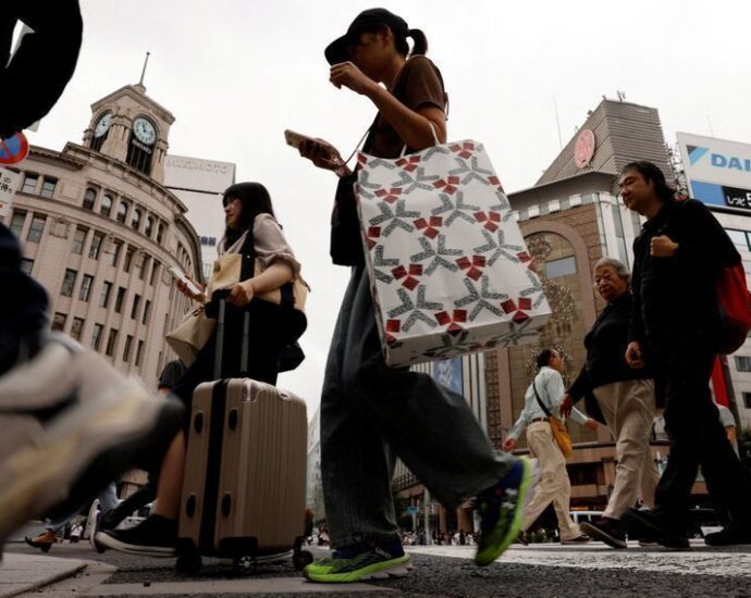 Inflação do Japão supera meta de 2% e aumenta pressão por novos juros