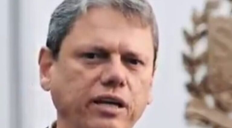 Tarcísio diz que reconhecer resultado da eleição não significa silenciar sobre supostos excessos